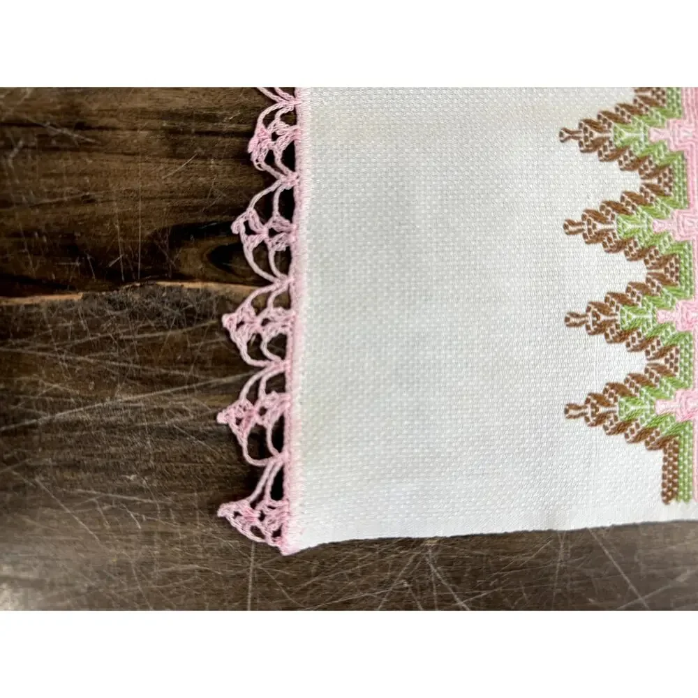 Vintage Embroidered Tea Towel, Very Pretty, 34